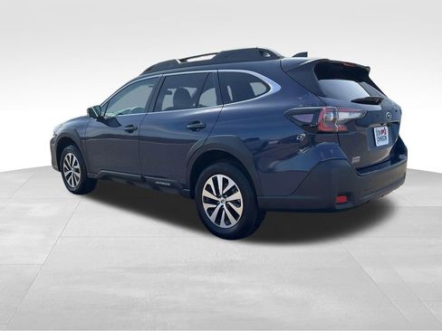 Used 2025 Subaru Outback Premium AWD/4WD image 31