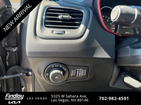Used 2019 Jeep Compass Trailhawk AWD/4WD image 11