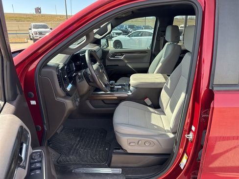 Used 2023 Chevrolet Silverado 1500 LT image 19