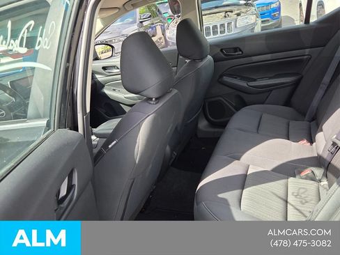 Used 2025 Nissan Altima 2.5 SV FWD image 6