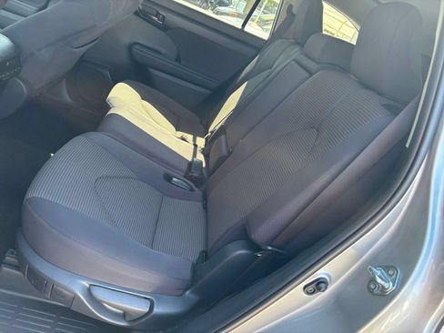 Used 2025 Toyota Highlander LE FWD image 42