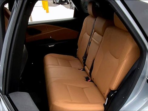 Used 2023 Lexus RX 350 Premium image 21