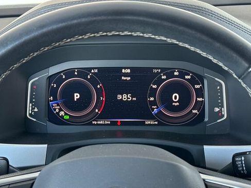 Certified 2022 Volkswagen Atlas Cross Sport SE FWD image 24