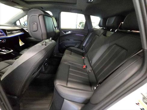 New 2024 Audi Q4 e-tron Premium Plus AWD/4WD image 19