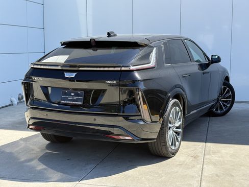 Used 2024 Cadillac Lyriq Sport w/ LPO, Floor Liner Package RWD image 7
