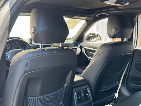 Used 2018 BMW 330i Sedan w/ Premium Package RWD image 36