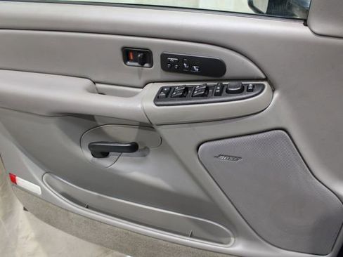 Used 2005 GMC Sierra 2500 SLT w/ Heavy-Duty Power Package image 20