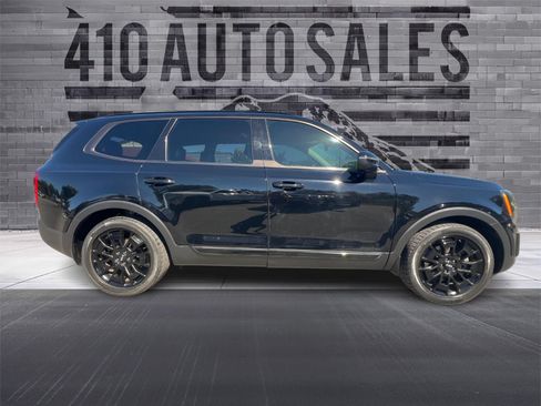 Used 2022 Kia Telluride EX w/ EX Premium Package AWD/4WD image 2
