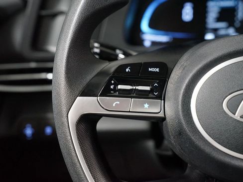 Used 2024 Hyundai Elantra SE image 14