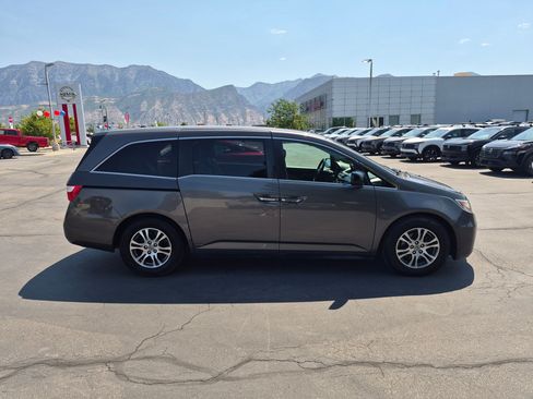 Used 2011 Honda Odyssey EX-L image 2