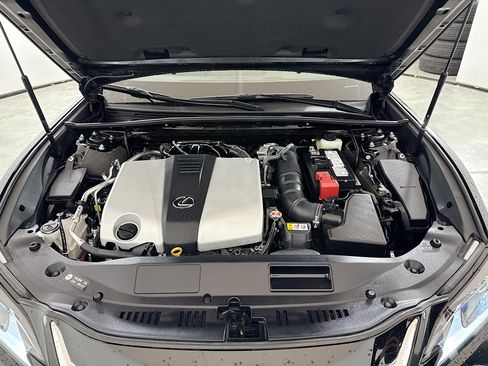 Used 2025 Lexus ES 350 w/ Premium Package image 29