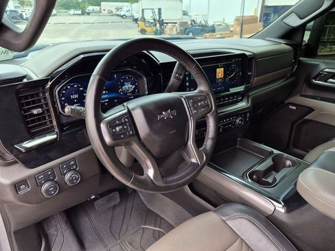 Used 2024 Chevrolet Silverado 2500 ZR2 w/ LPO, Dark Essentials Package AWD/4WD image 29