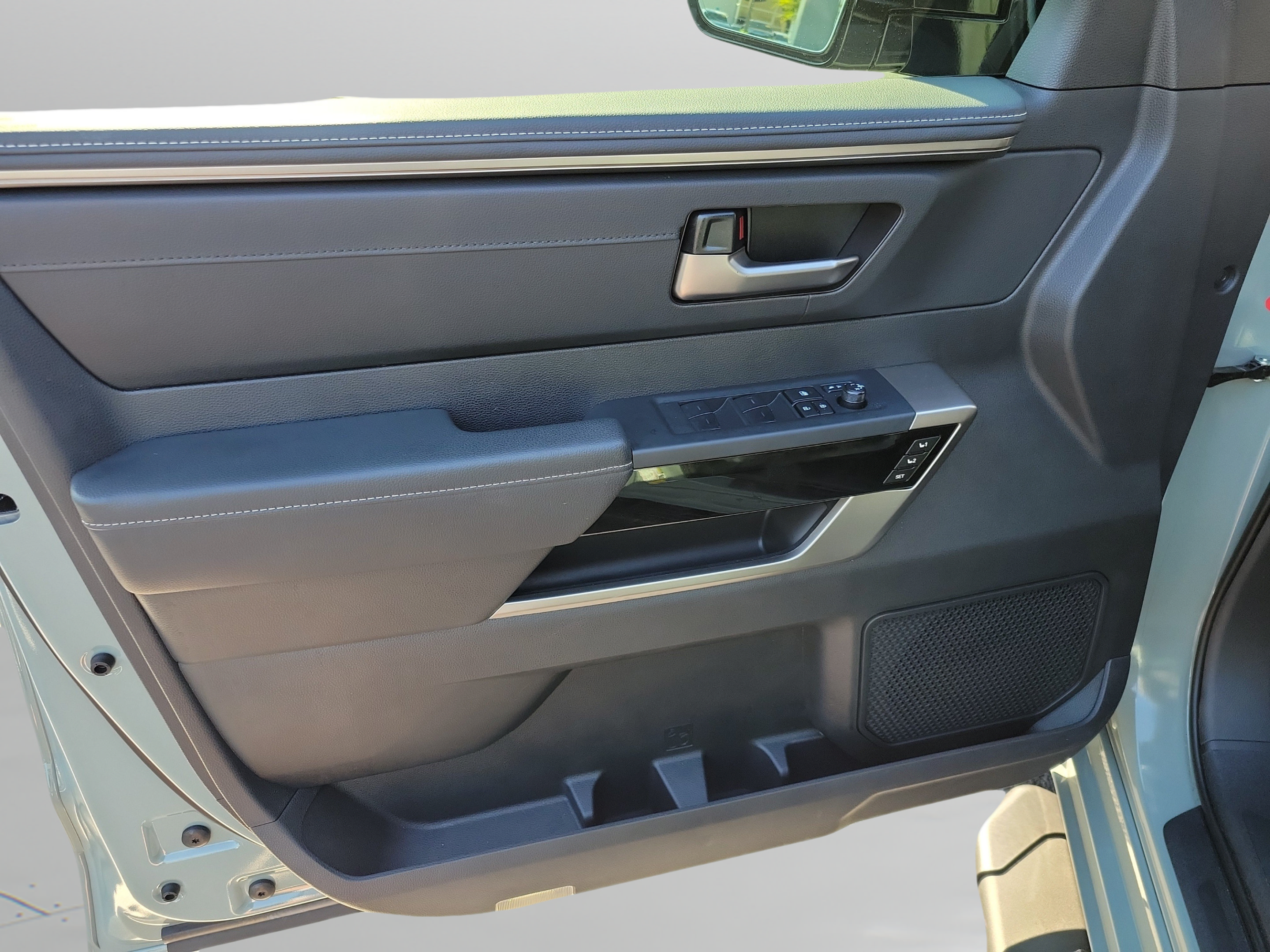 Certified 2026 Toyota Tundra Limited RWD image 6