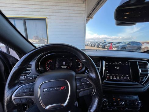 Used 2023 Dodge Durango SXT image 34