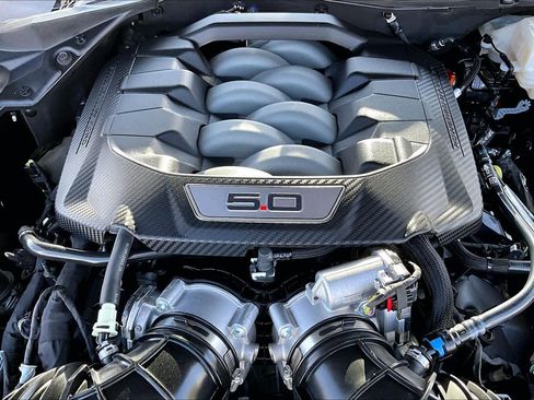 Used 2024 Ford Mustang GT Premium image 30