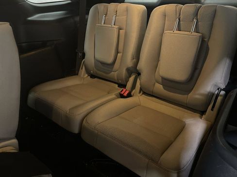 Used 2018 Ford Explorer XLT w/ Equipment Group 201A image 22