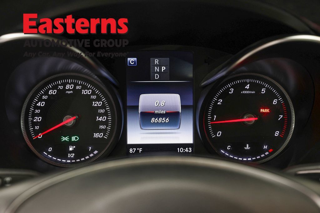 Used 2019 Mercedes-Benz GLC 300 4MATIC image 17