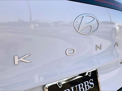 Used 2024 Hyundai Kona Limited image 43