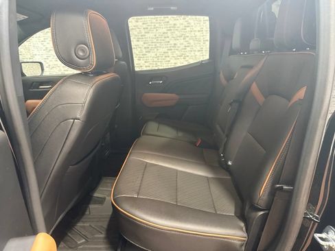 Used 2023 GMC Canyon AT4 w/ AT4 Premium Package AWD/4WD image 13