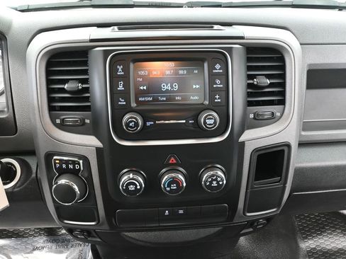 Used 2018 RAM 1500 Express image 33
