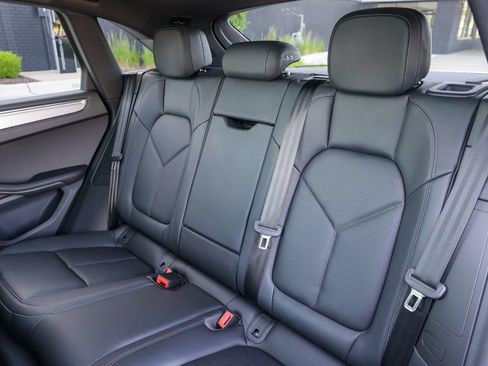 New 2026 Porsche Macan AWD/4WD image 30