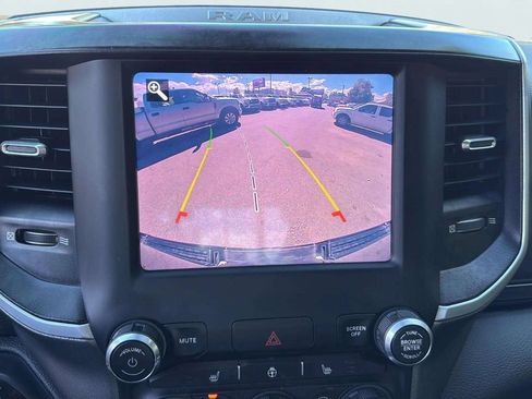 Used 2020 RAM 1500 Big Horn AWD/4WD image 12