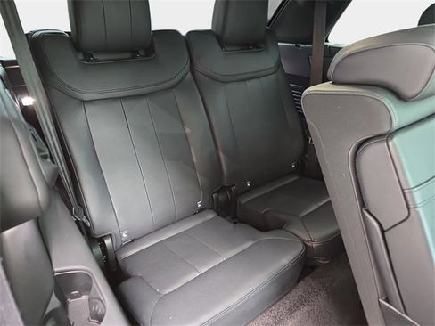 Used 2024 Land Rover Range Rover Long Wheelbase Autobiography image 12