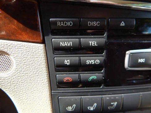 Used 2012 Mercedes-Benz E 350 Cabriolet image 25