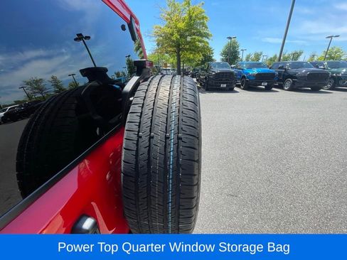Certified 2025 Jeep Wrangler Unlimited Sahara w/ Safety Group AWD/4WD image 11