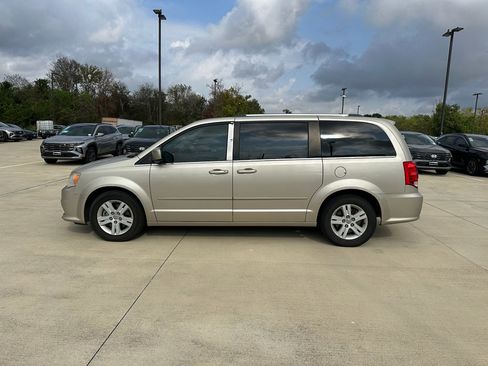 Used 2013 Dodge Grand Caravan Crew w/ Entertainment Group 1 image 8