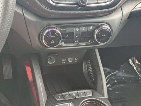 Used 2023 Chevrolet TrailBlazer RS w/ Convenience Package AWD/4WD image 20