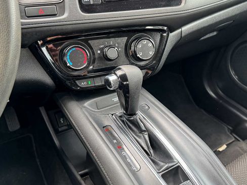 Used 2016 Honda HR-V LX image 20