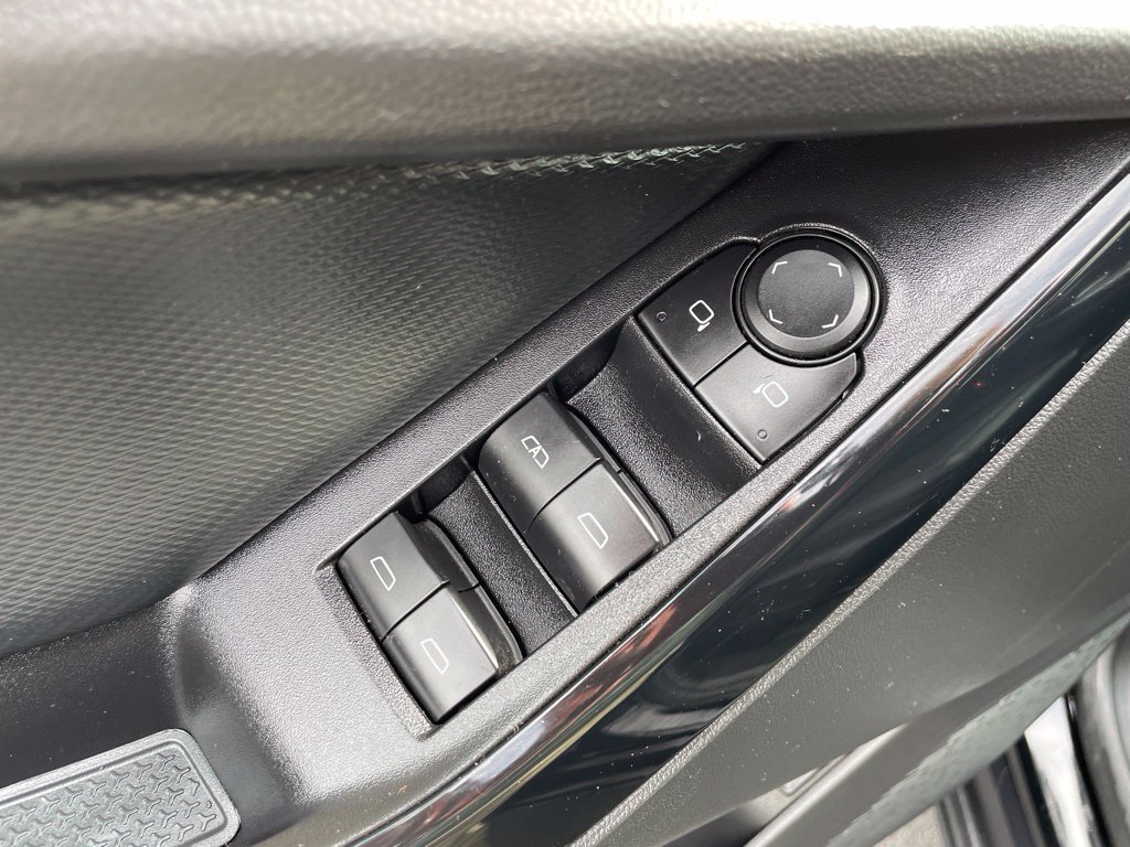 Used 2025 Chevrolet Equinox LT w/ Convenience Package II AWD/4WD image 19