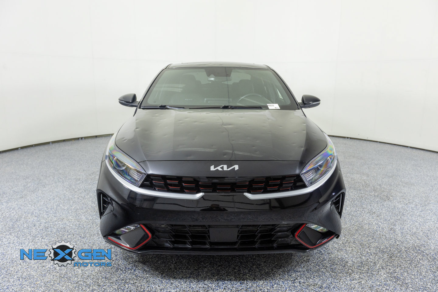 Used 2024 Kia Forte GT-Line w/ GT-Line Premium Package FWD image 3