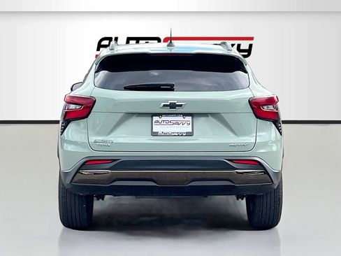 Used 2025 Chevrolet Trax ACTIV w/ Driver Confidence Package FWD image 6
