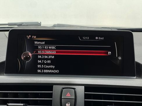 Used 2016 BMW M235i Convertible image 22