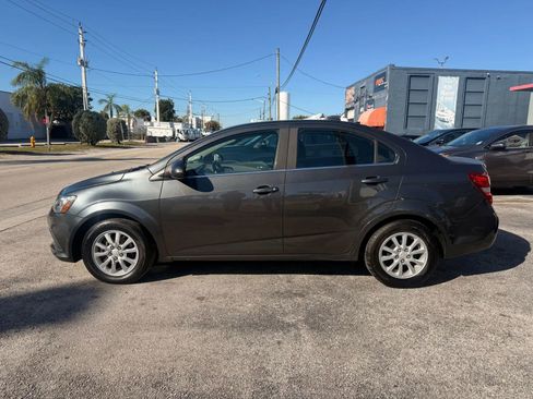 Used 2017 Chevrolet Sonic LT image 2