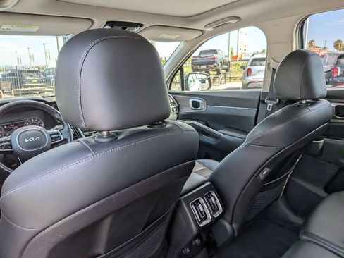 Used 2022 Kia Sorento S w/ Panoramic Sunroof Package AWD/4WD image 29