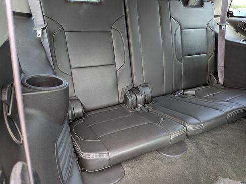 Used 2015 GMC Yukon Denali w/ Touring Package AWD/4WD image 20