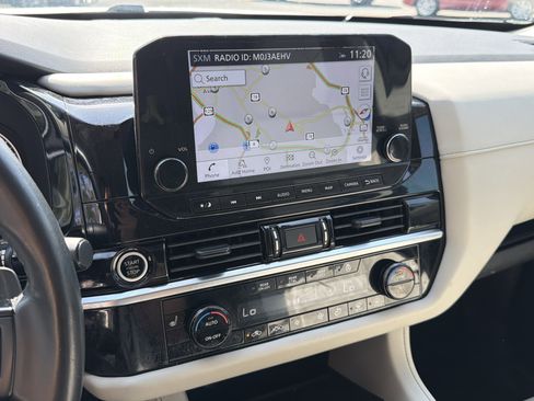 Used 2023 Nissan Pathfinder SL w/ SL Premium Package image 30