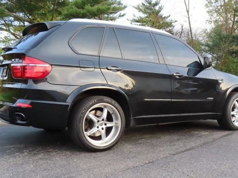 Used 2012 BMW X5 xDrive50i image 7