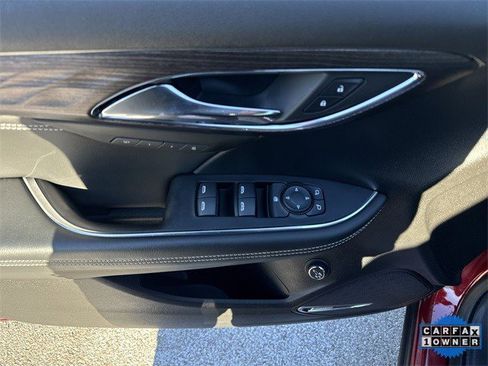 Used 2023 Buick Envision Avenir image 27