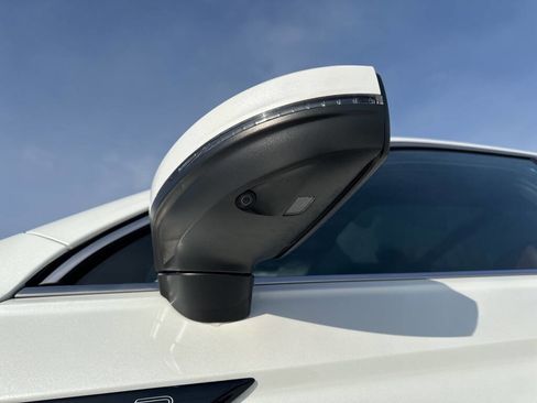 Used 2024 Volkswagen Tiguan SEL R-Line image 14