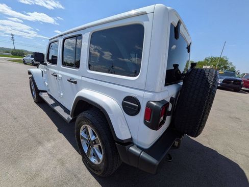 Used 2021 Jeep Wrangler Unlimited Sahara w/ Uconnect 4C Nav & Sound Group AWD/4WD image 3