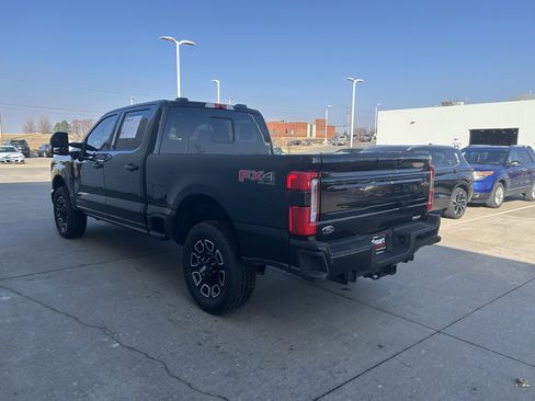 Used 2025 Ford F250 Platinum image 4