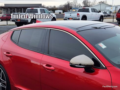 Used 2022 Kia Stinger GT2 image 10