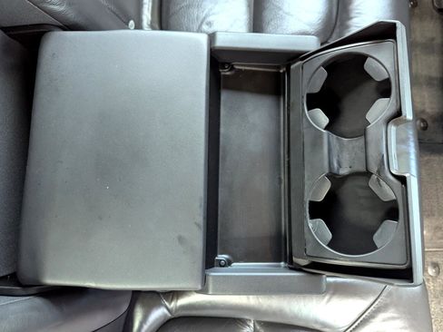 Used 2010 Volvo XC70 3.2 image 46