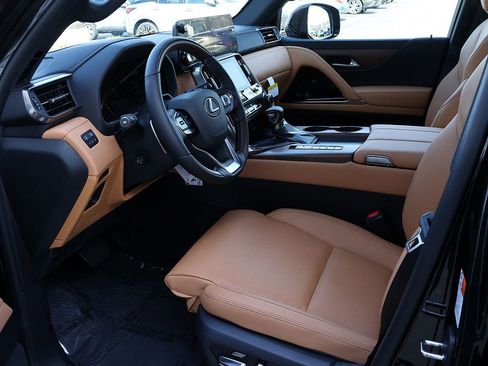 New 2026 Lexus LX 600 4WD w/ Luxury Package image 12