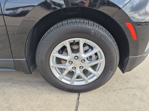 Used 2022 Chevrolet Equinox LT FWD image 10