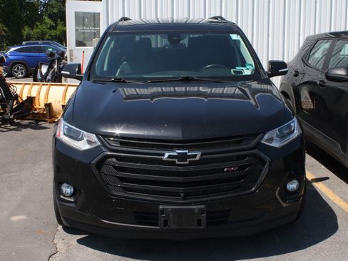 Used 2021 Chevrolet Traverse RS w/ LPO, Floor Liner Package AWD/4WD image 2